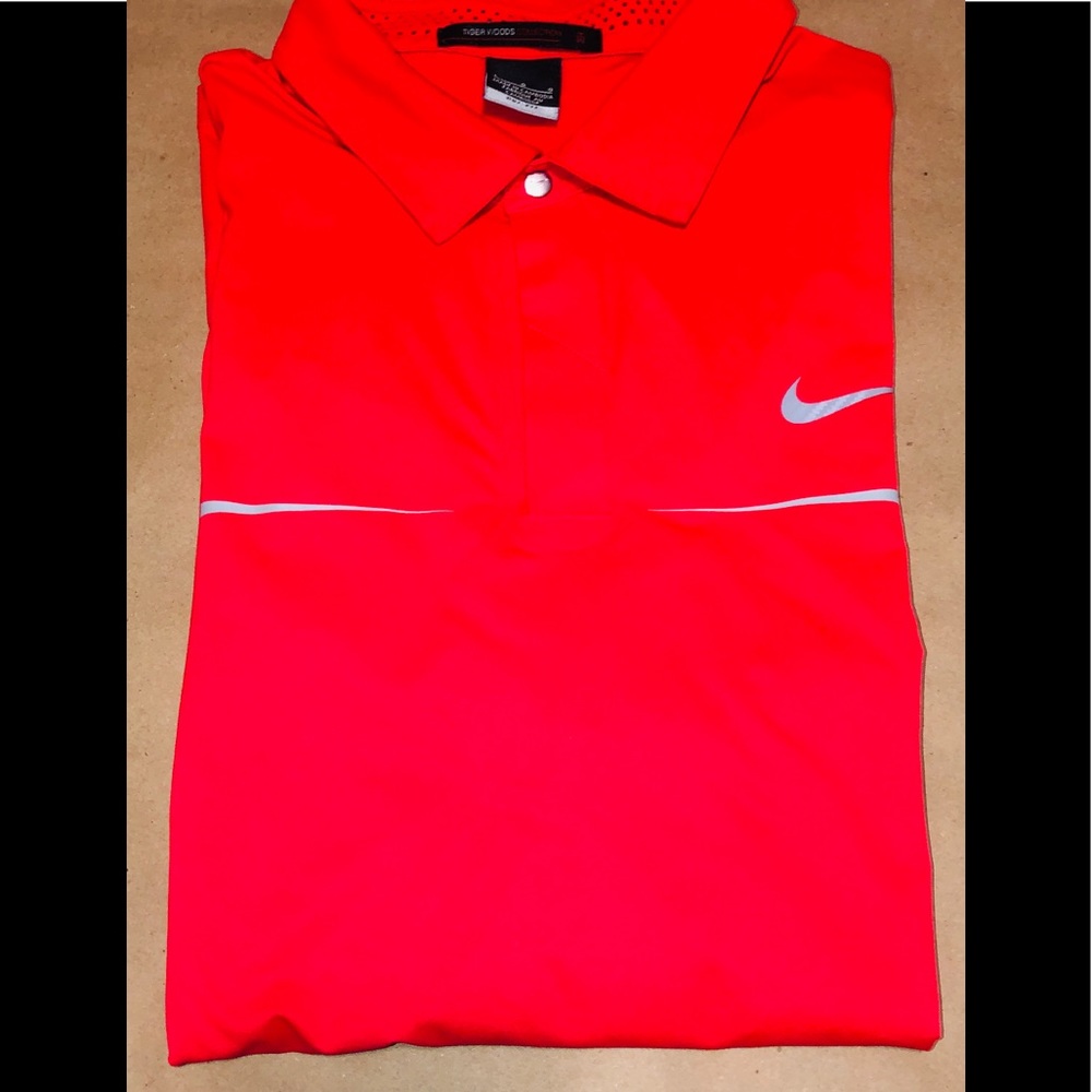 Nike Tigers Woods Men Red Polo